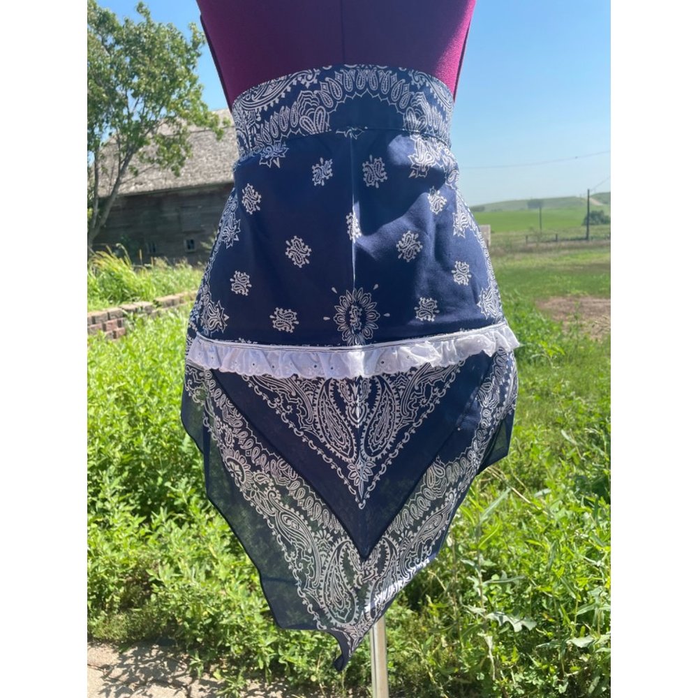 Vintage Blue Bandanna Half Apron Western Farmhouse - Picture 15 of 16